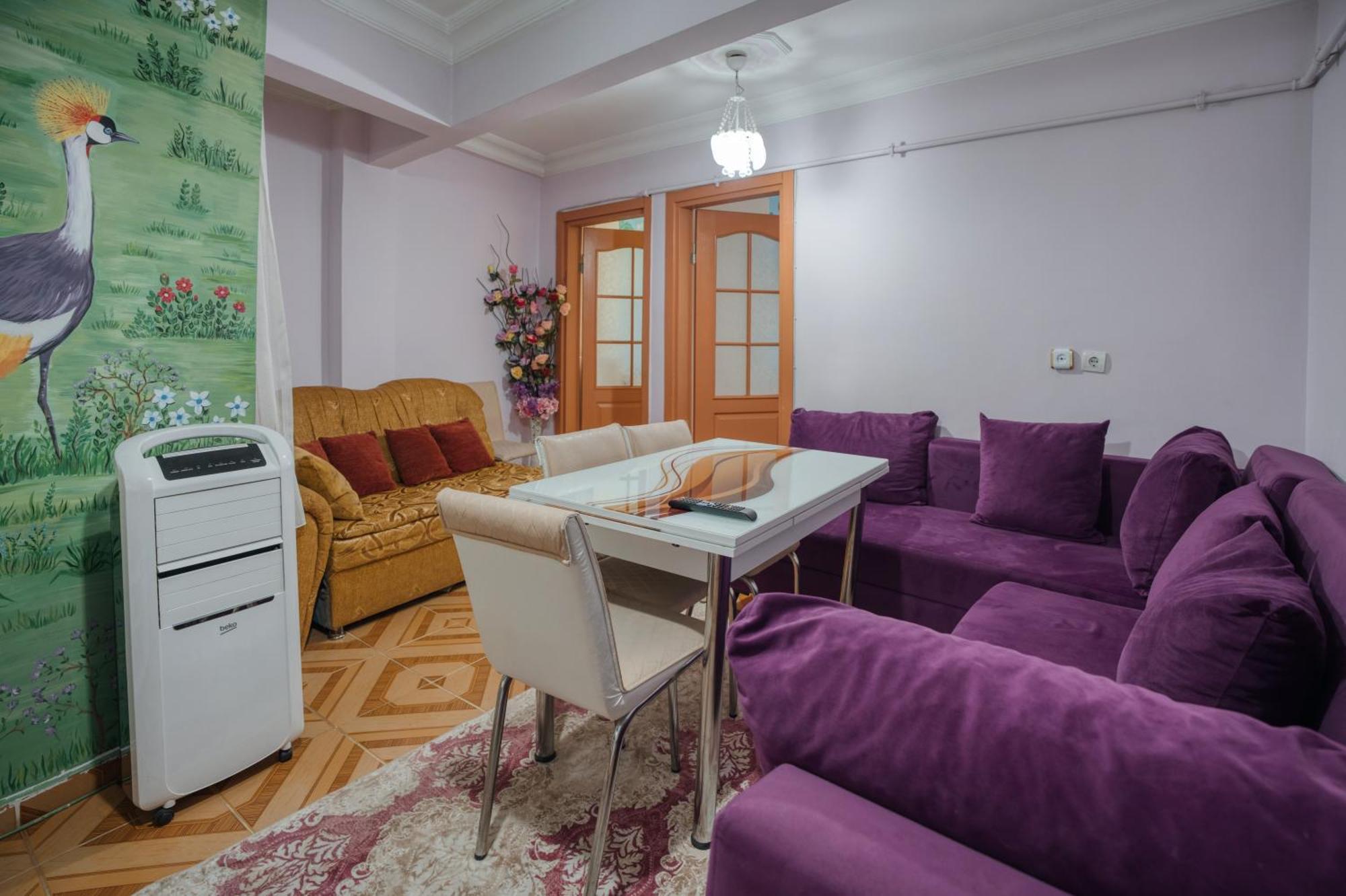 Apartment Old Konstantinei *